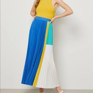 NEW with tag - BCBG Mac Azria Colorblock pleated skirt - Small - blue/yellow/wt